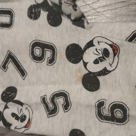 🧡 H&M | Toddler Mickey Mouse Shirt and Legging | 12-18 Months | Disney - Picture 5 of 5